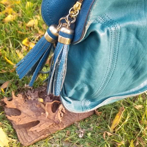 Turquoise leather handbag - Picture 4 of 5